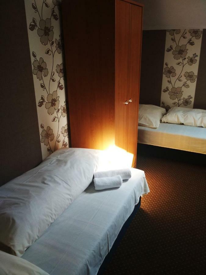 Sawik Dziekanowice Μοτέλ Lednogora Εξωτερικό φωτογραφία